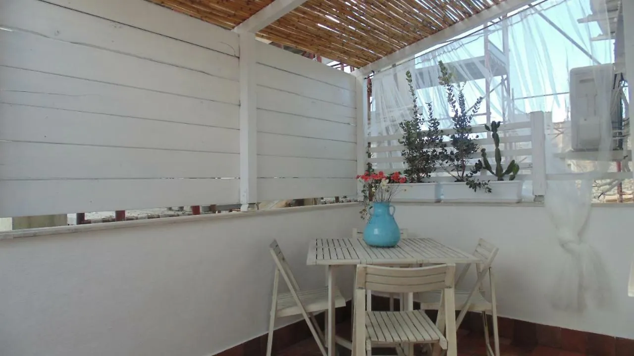 Allegrakori Syracuse Apartment